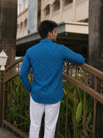 Load image into Gallery viewer, Monolithic Maze Button-Down Shirt