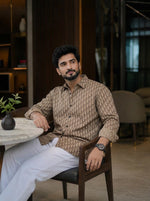 Load image into Gallery viewer, The Camel Motif Shirt